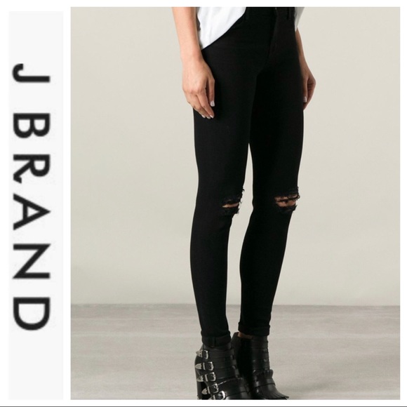 J Brand Denim - 💕SALE💕 J Brand Black Skinny Distressed Jeans